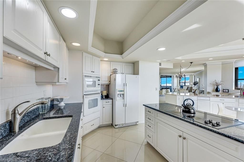 6001 Pelican Bay Blvd, Unit F, Naples, FL 34108 Photo