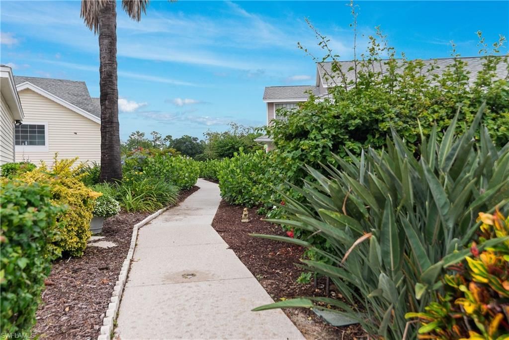 163 Bristol Ln , Unit B 201, Naples, FL 34112 Photo