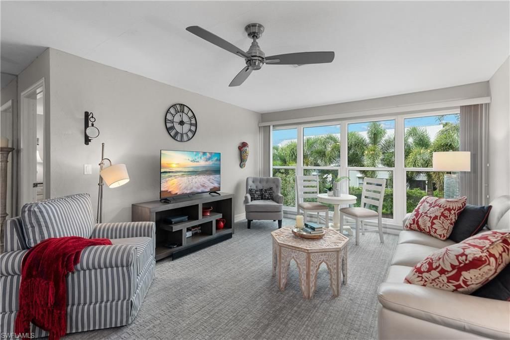 163 Bristol Ln, Unit B 201, Naples, FL 34112 Photo