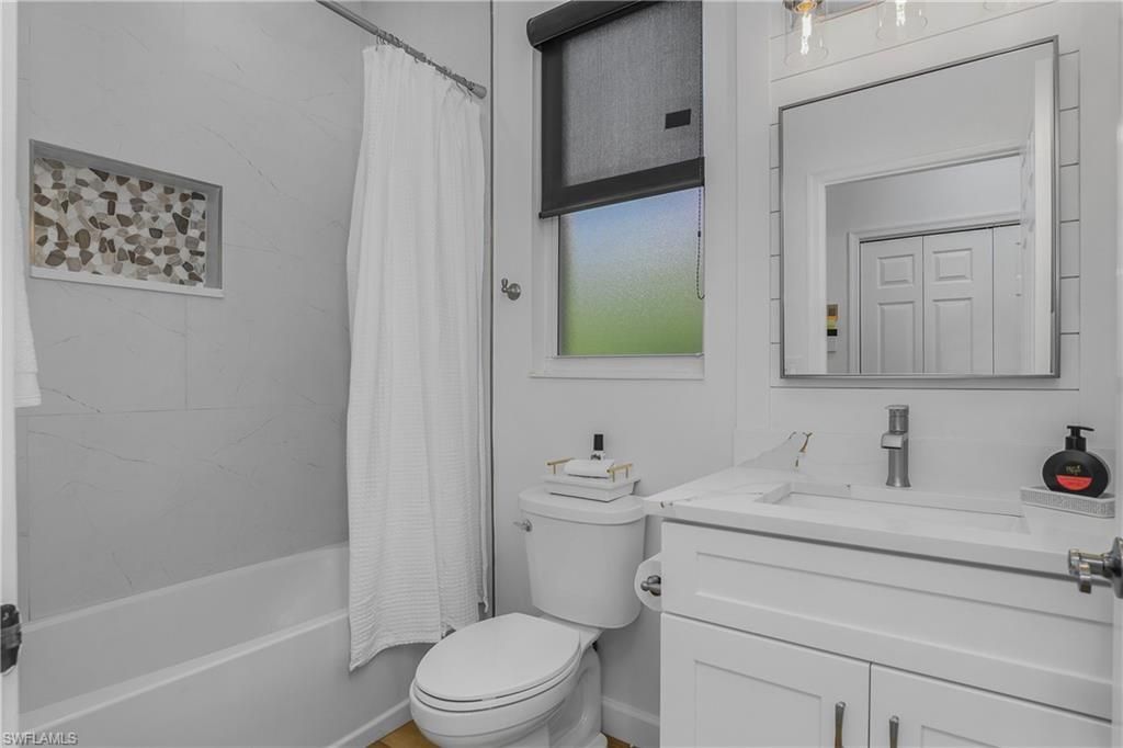 120 Livermore Ln , Naples, FL 34119 Photo