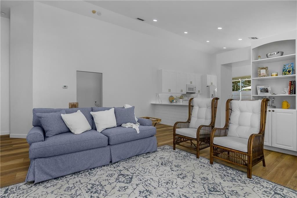 120 Livermore Ln , Naples, FL 34119 Photo