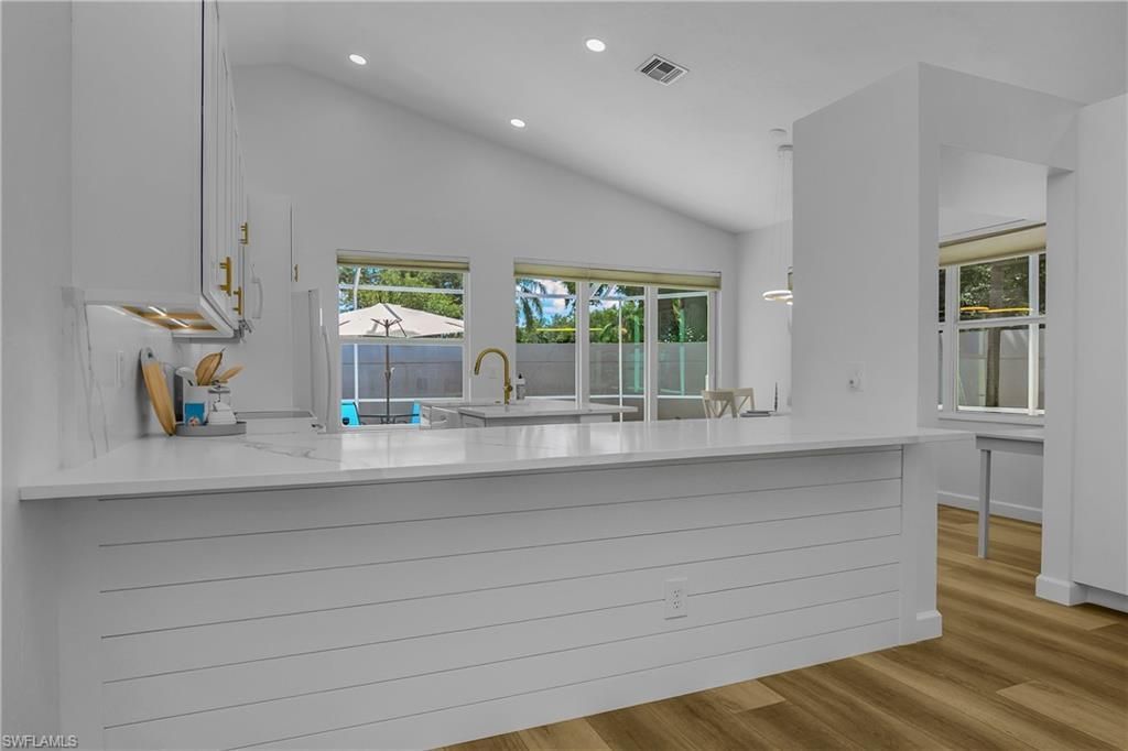 120 Livermore Ln , Naples, FL 34119 Photo