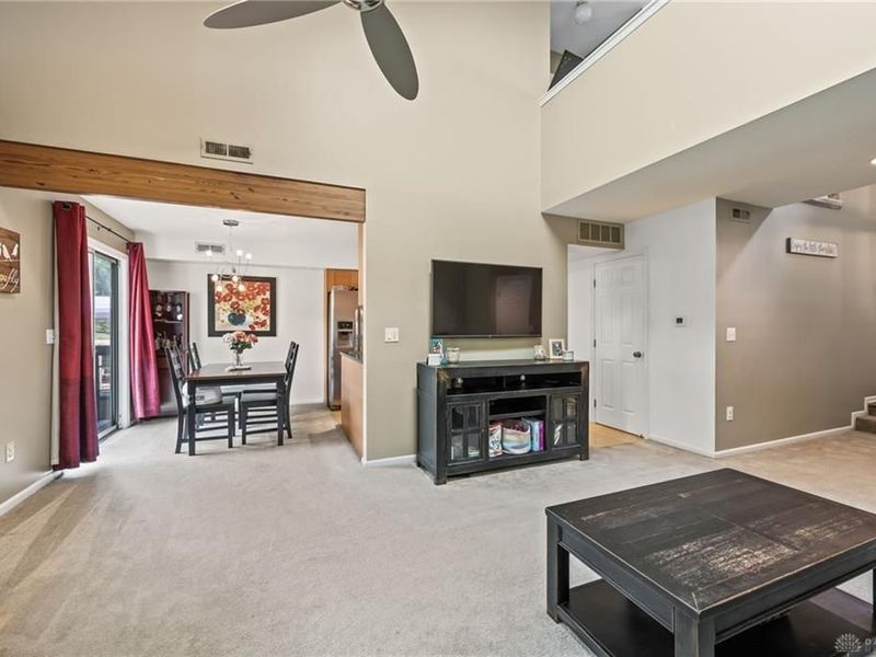9651 Whalers Wharf, Washington Township, OH 45458 Photo 10