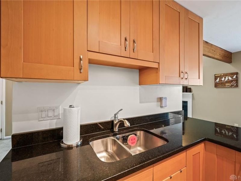 9651 Whalers Wharf, Washington Township, OH 45458 Photo 16