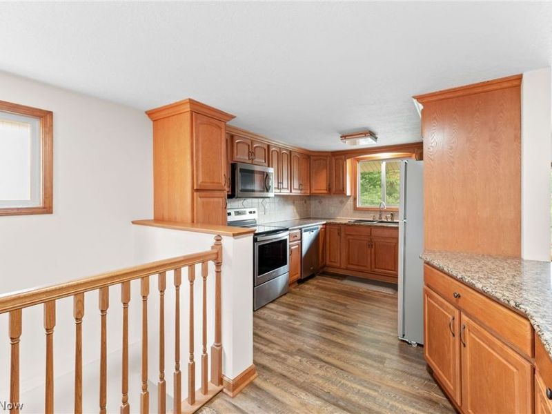 160 W Mohawk Drive , Malvern, OH 44644 Photo 12