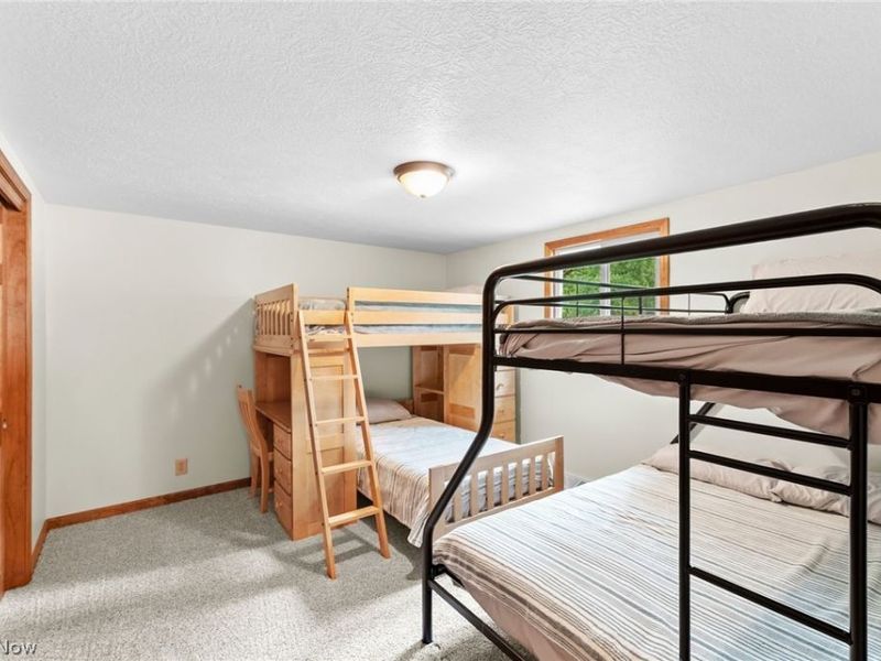 160 W Mohawk Drive , Malvern, OH 44644 Photo 24
