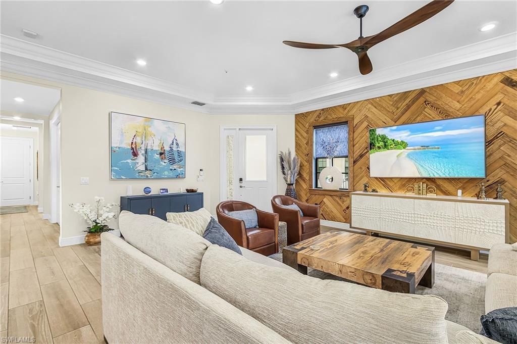 2488 Breakwater Way , Unit 13101, Naples, FL 34112 Photo
