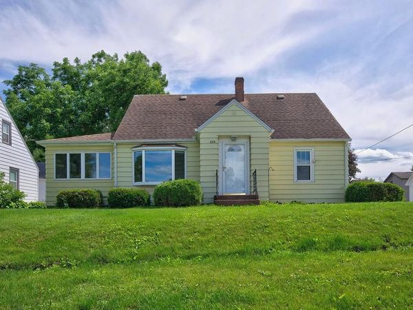 325 W South Street , Caledonia, MN 55921