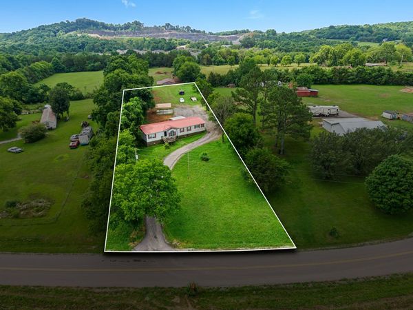 19 Clark Mill Rd , Fayetteville, TN 37334