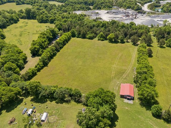 15 Clark Mill Rd , Unit 2, Fayetteville, TN 37334