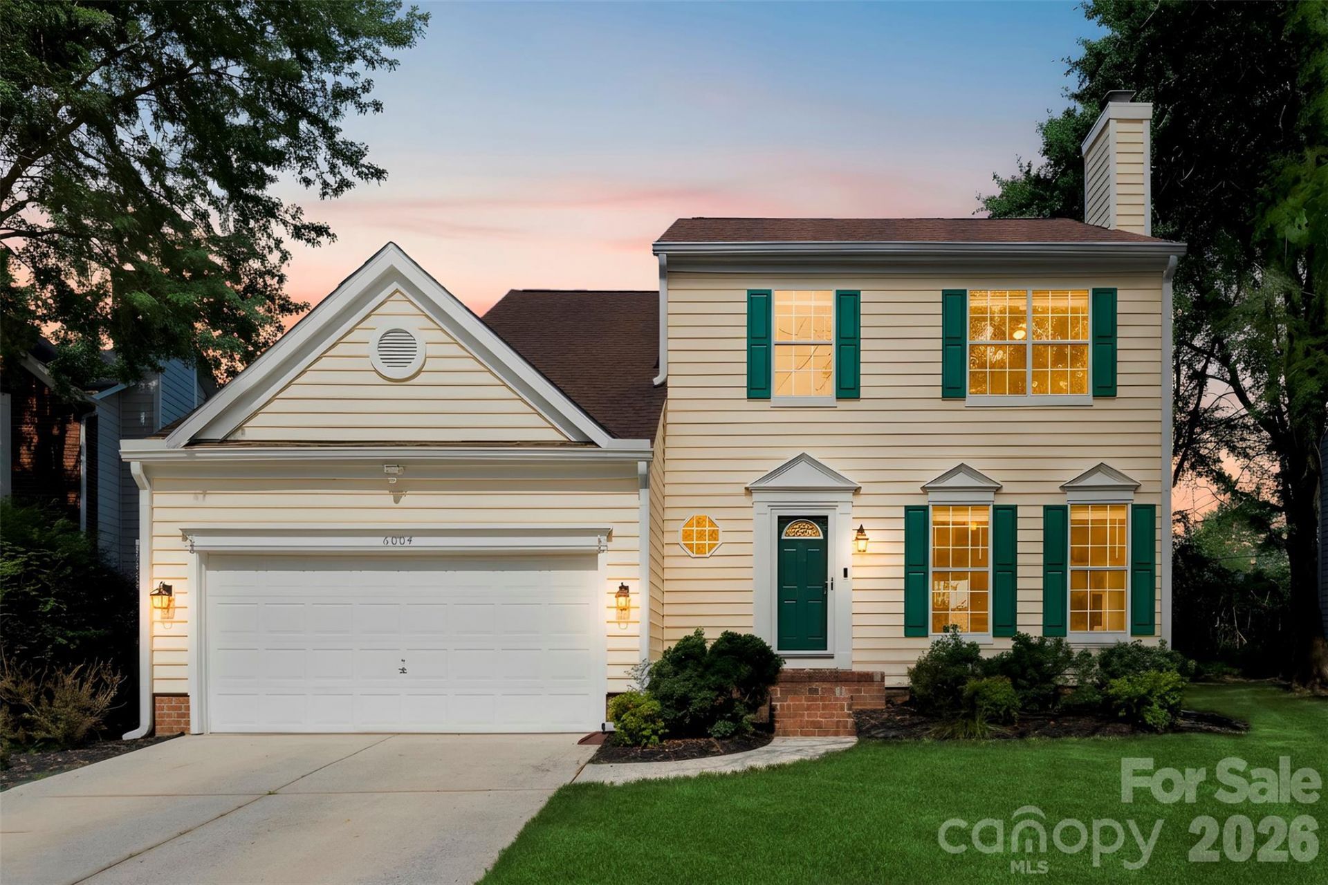 6004 Downfield Wood Drive, Charlotte, NC 28269 Main Photo