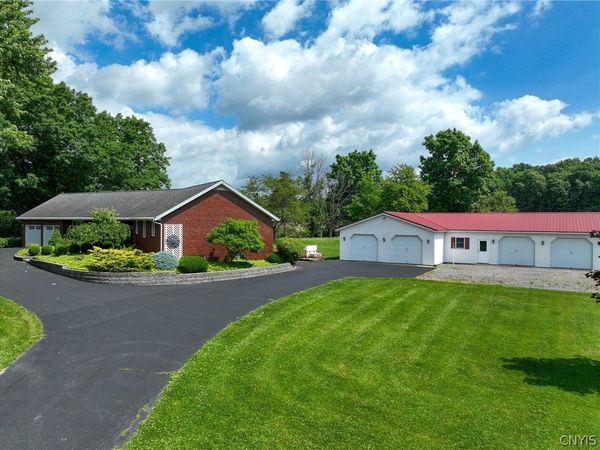 5862 State Route 90 N, Cayuga, NY 13034