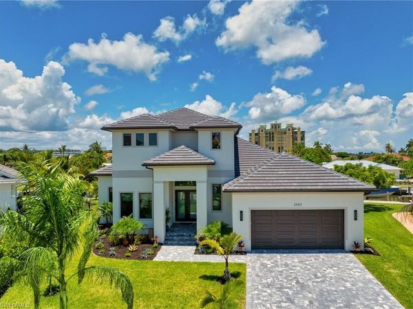 1083 Old Marco LN , MARCO ISLAND, FL 34145