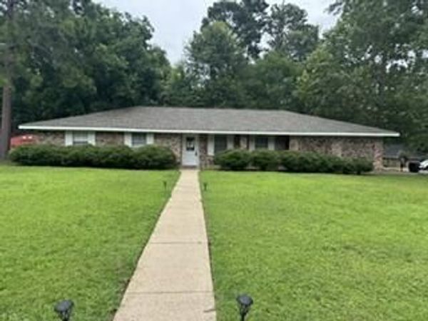 901 N 30th Ave., Hattiesburg, MS 39401