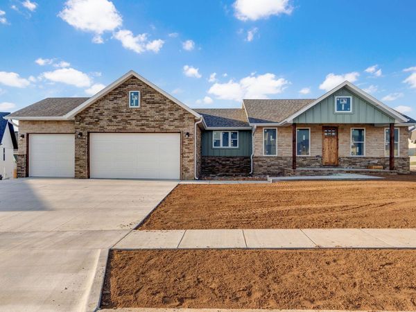 3048 W Teton Drive , Springfield, MO 65810