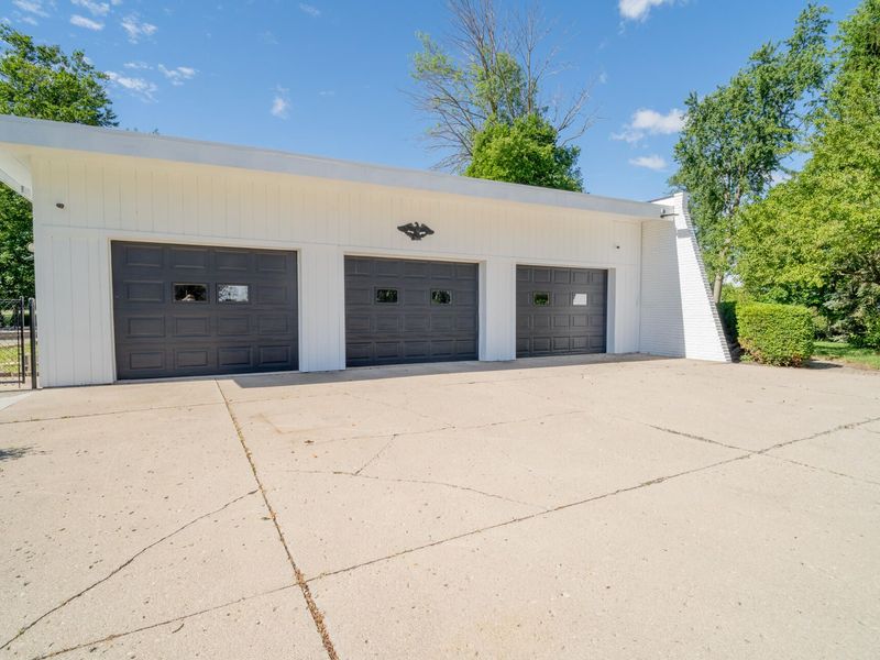 13952 Lochard Road, Anna, OH 45302 Photo 8