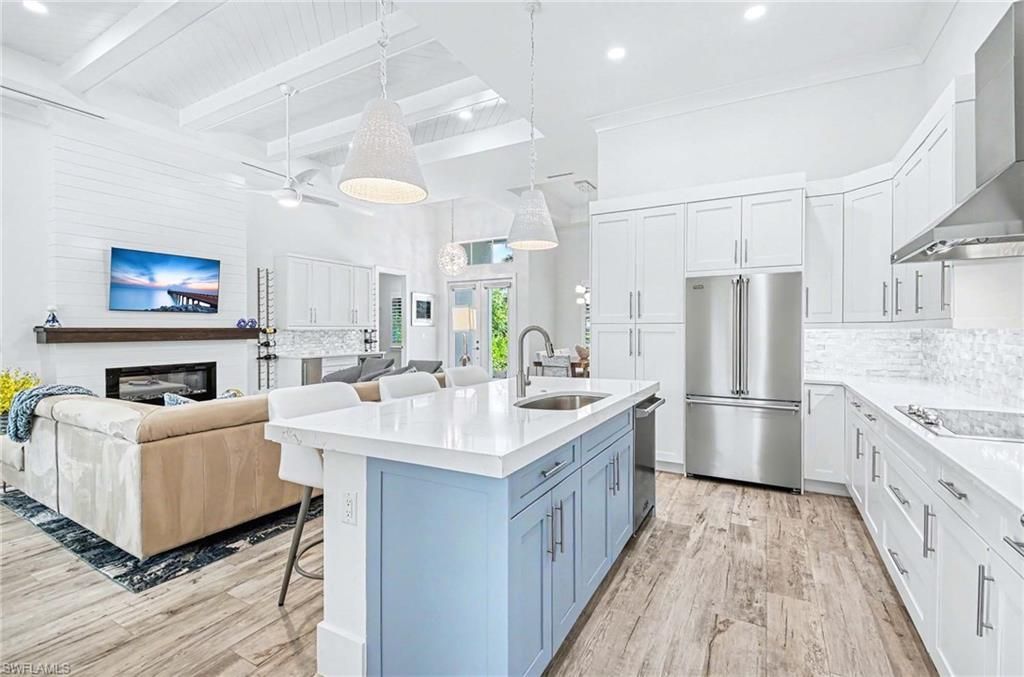 1114 6th Ln N, Naples, FL 34102 Photo
