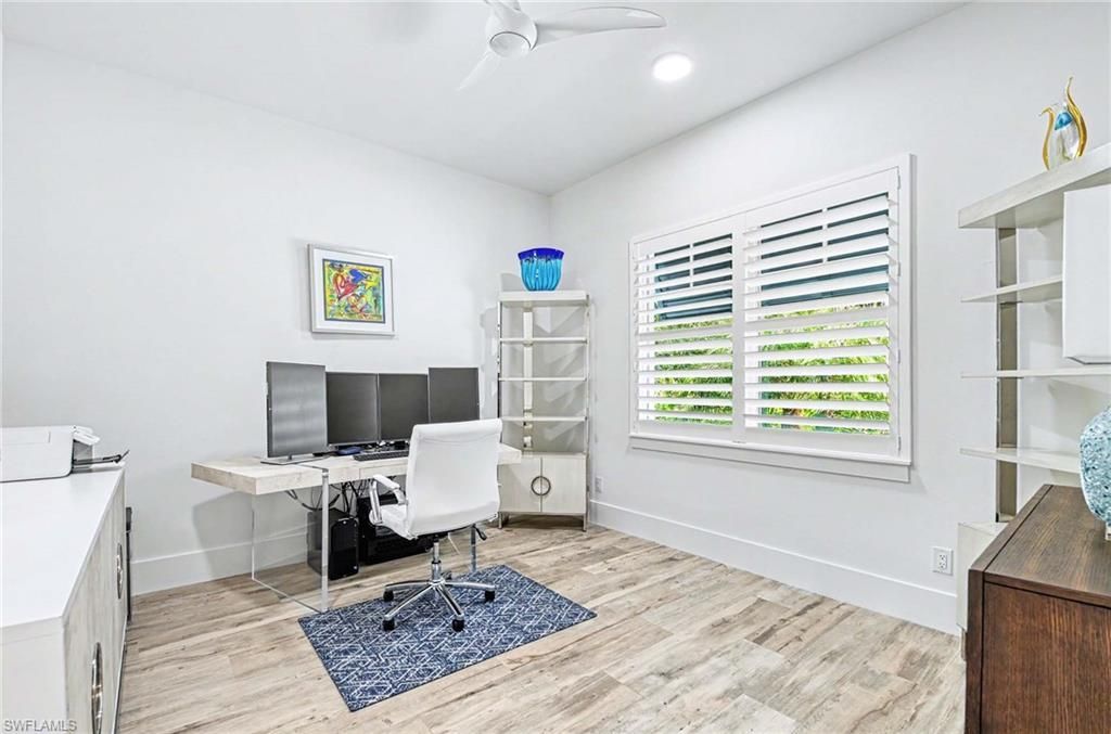 1114 6th Ln N, Naples, FL 34102 Photo