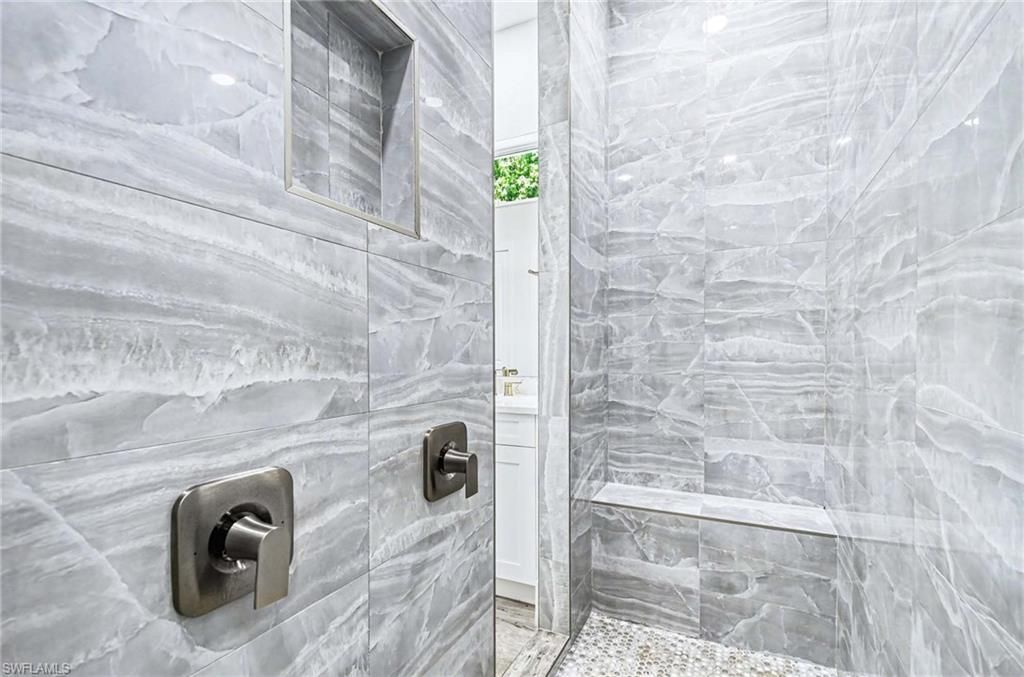 1114 6th Ln N, Naples, FL 34102 Photo