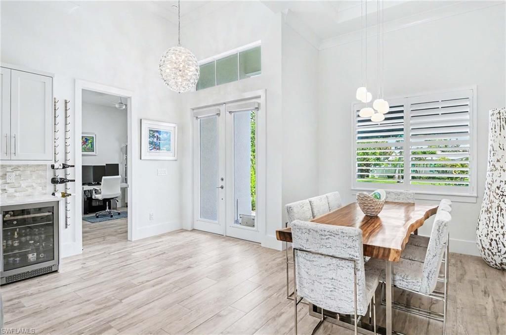 1114 6th Ln N, Naples, FL 34102 Photo