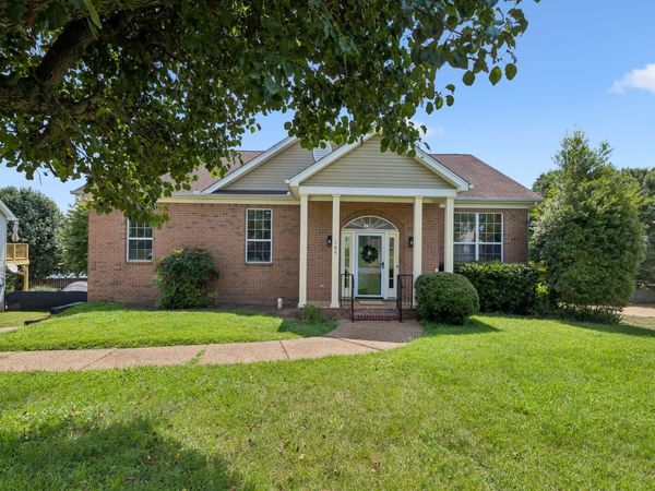 105 Rose Garden Ln, Goodlettsville, TN 37072