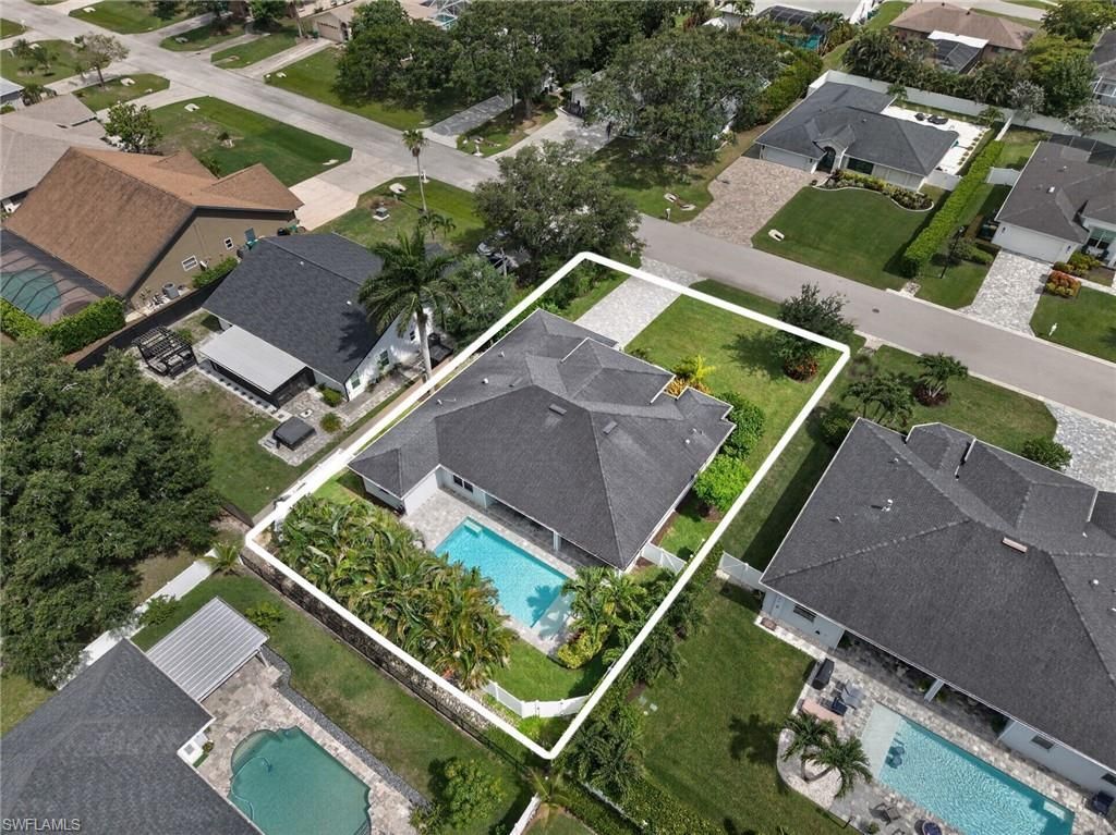 37 Johnnycake Dr, Naples, FL 34110 Photo