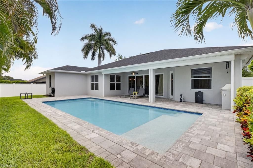 37 Johnnycake Dr, Naples, FL 34110 Photo
