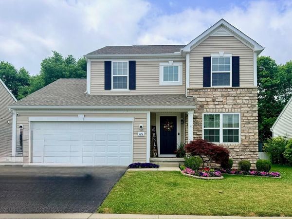 221 Dowler Drive , South Bloomfield, OH 43103