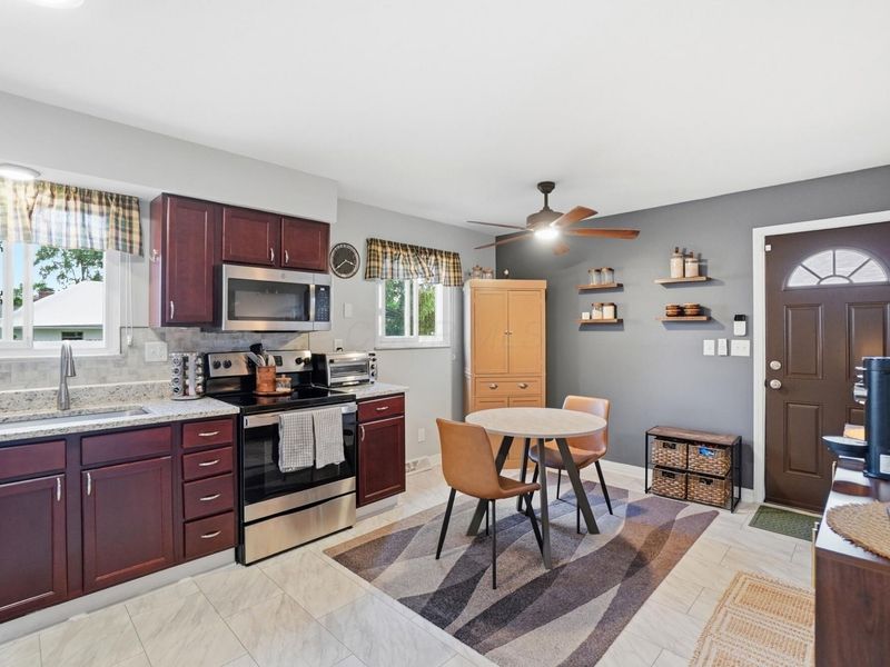 1041 Loring Road, Columbus, OH 43224 Photo 10