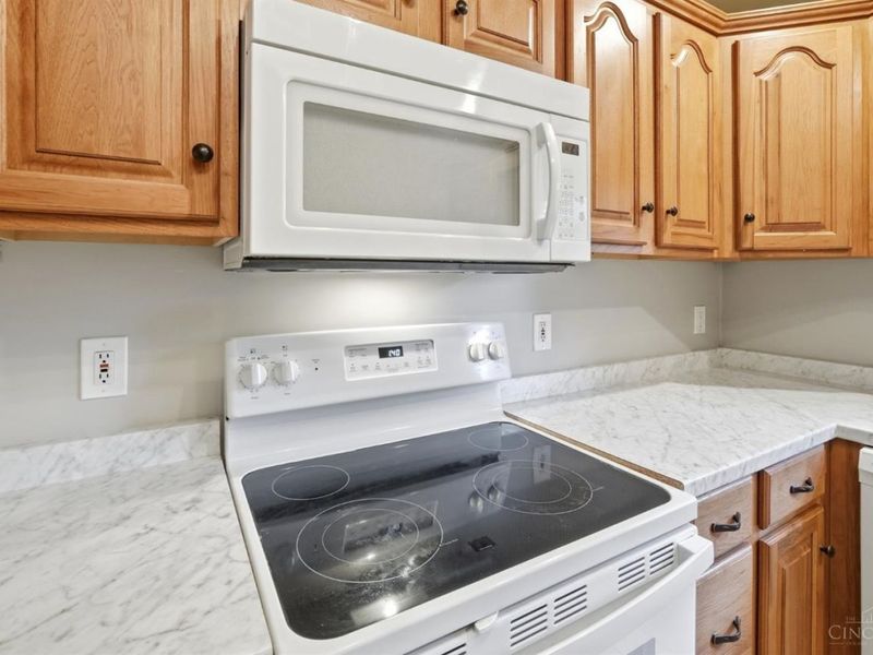 5594 Sunnywoods Lane, Green Township, OH 45239 Photo 15