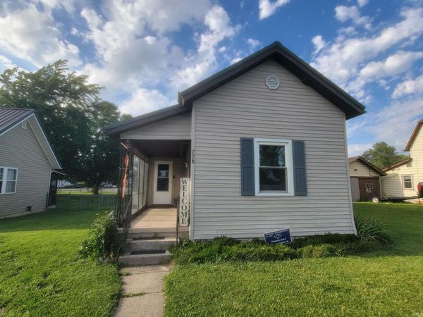 228 E North Street, Portland, IN 47371