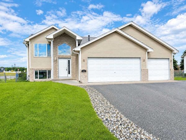 3455 Kahler Drive NE, Saint Michael, MN 55376
