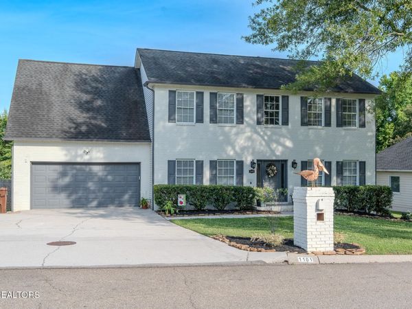 1101 Garrison Ridge Blvd, Knoxville, TN 37922