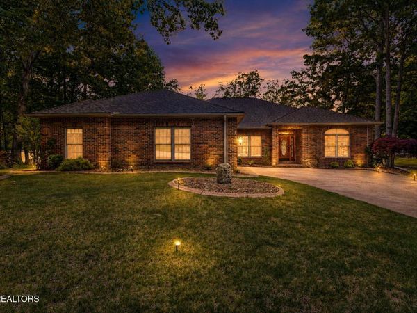 144 Lakewood Drive, Crossville, TN 38558