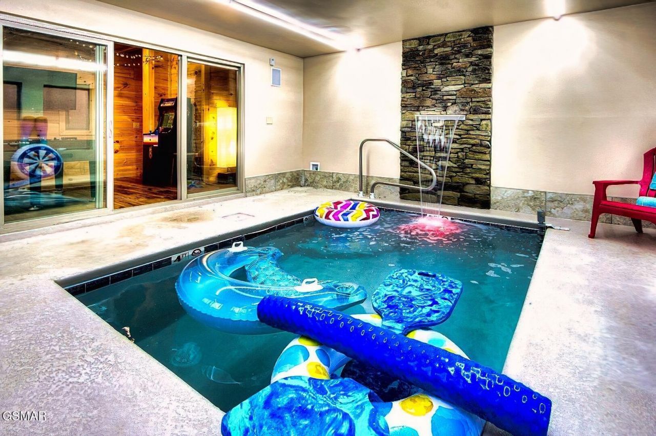 666 Stockton Drive, Sevierville, TN 37876 Main Photo