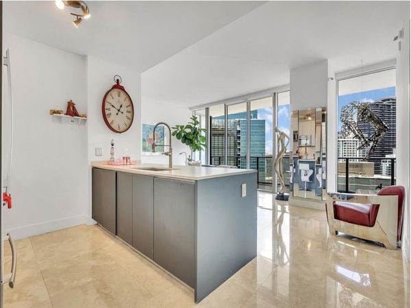 1300 Brickell Bay Drive, Unit 3900, Miami, FL 33131