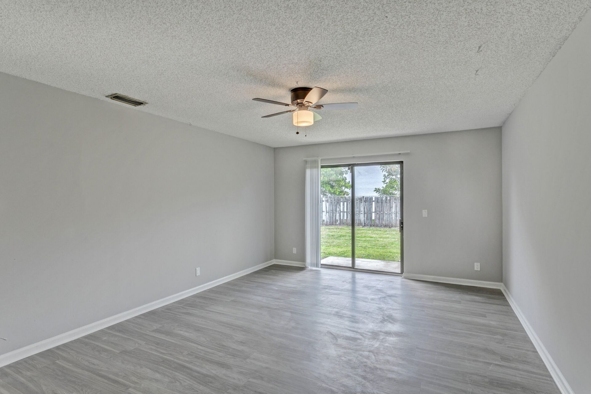 9186 Roan Lane, West Palm Beach, FL 33403 Photo