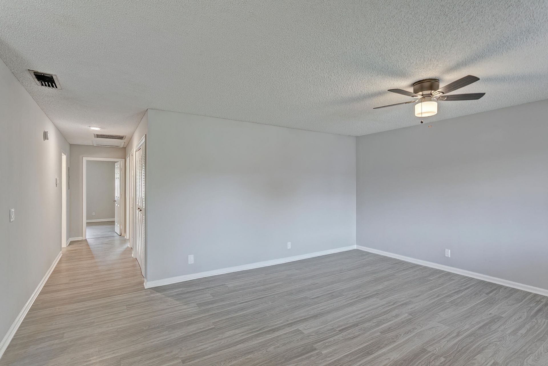 9186 Roan Lane, West Palm Beach, FL 33403 Photo