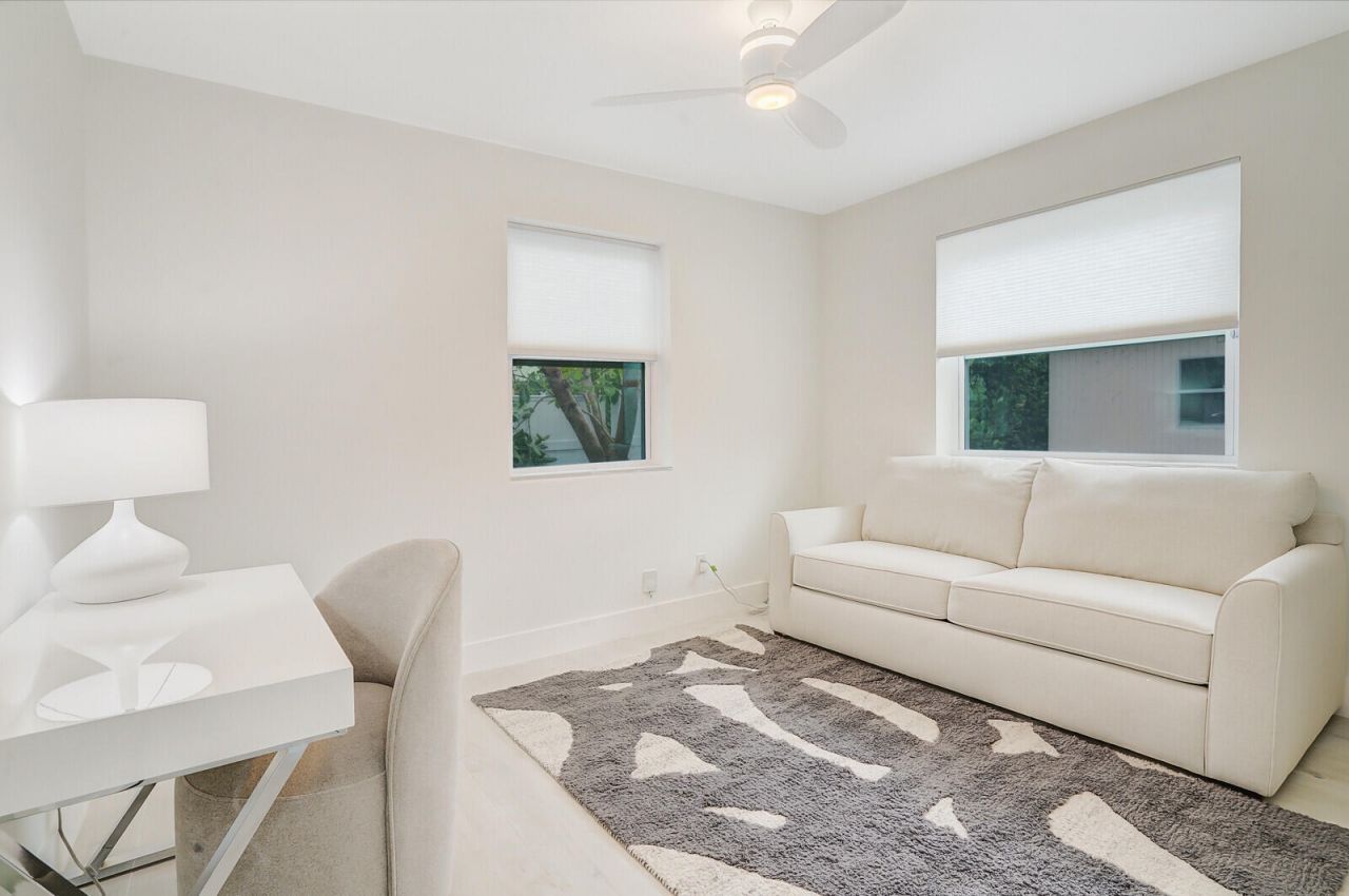 340 Summa Street, West Palm Beach, FL 33405 Photo