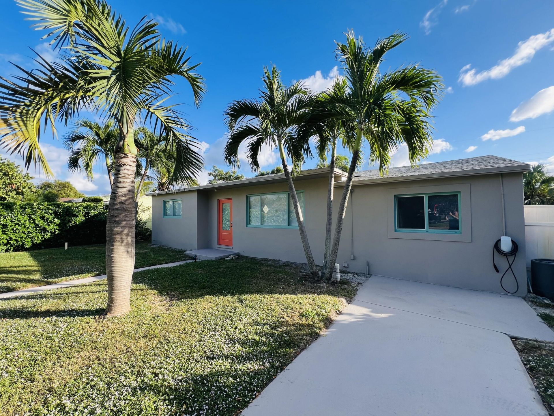 340 Summa Street, West Palm Beach, FL 33405 Photo
