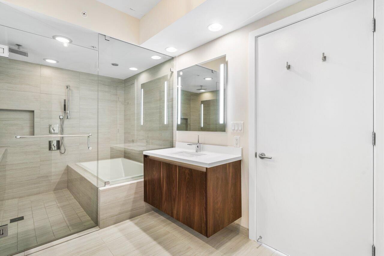 1180 N Federal Highway, Unit 707, Fort Lauderdale, FL 33304 Photo