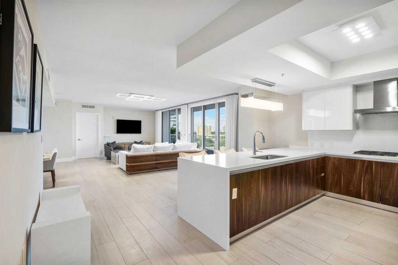 1180 N Federal Highway, Unit 707, Fort Lauderdale, FL 33304 Photo