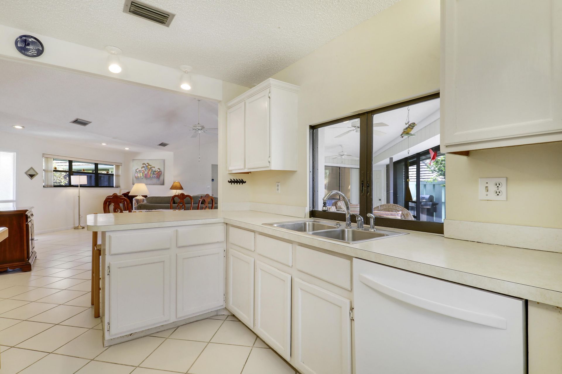 1127 E Seminole Avenue, Unit 15b, Jupiter, FL 33477 Photo