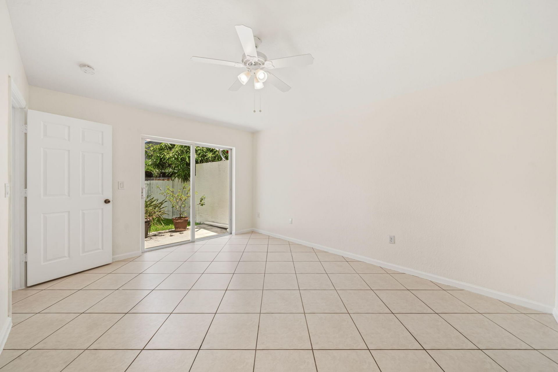 6196 Azalea Circle, West Palm Beach, FL 33415 Photo