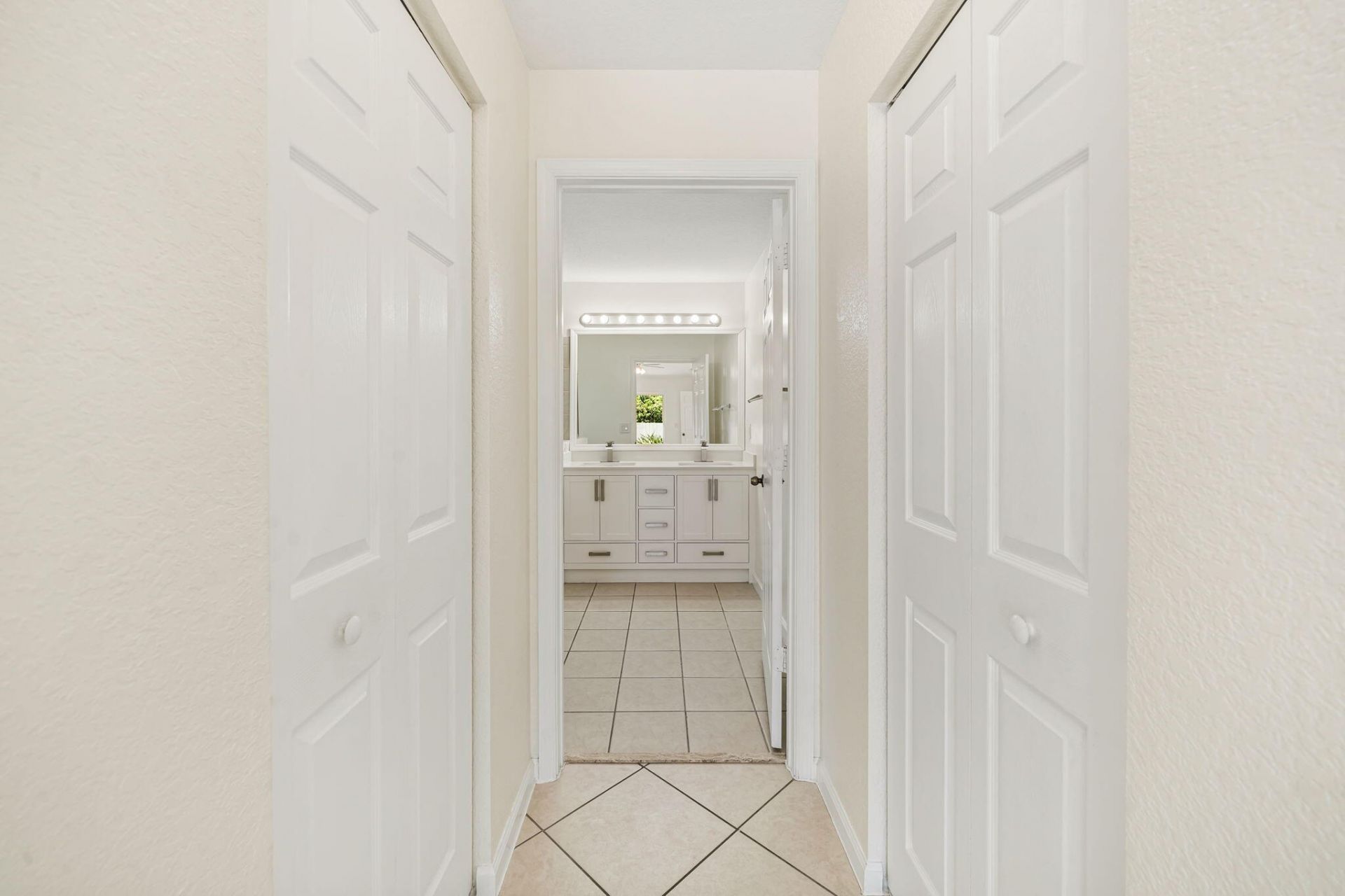 6196 Azalea Circle, West Palm Beach, FL 33415 Photo