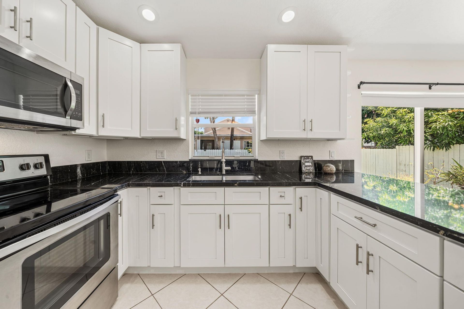 6196 Azalea Circle, West Palm Beach, FL 33415 Photo