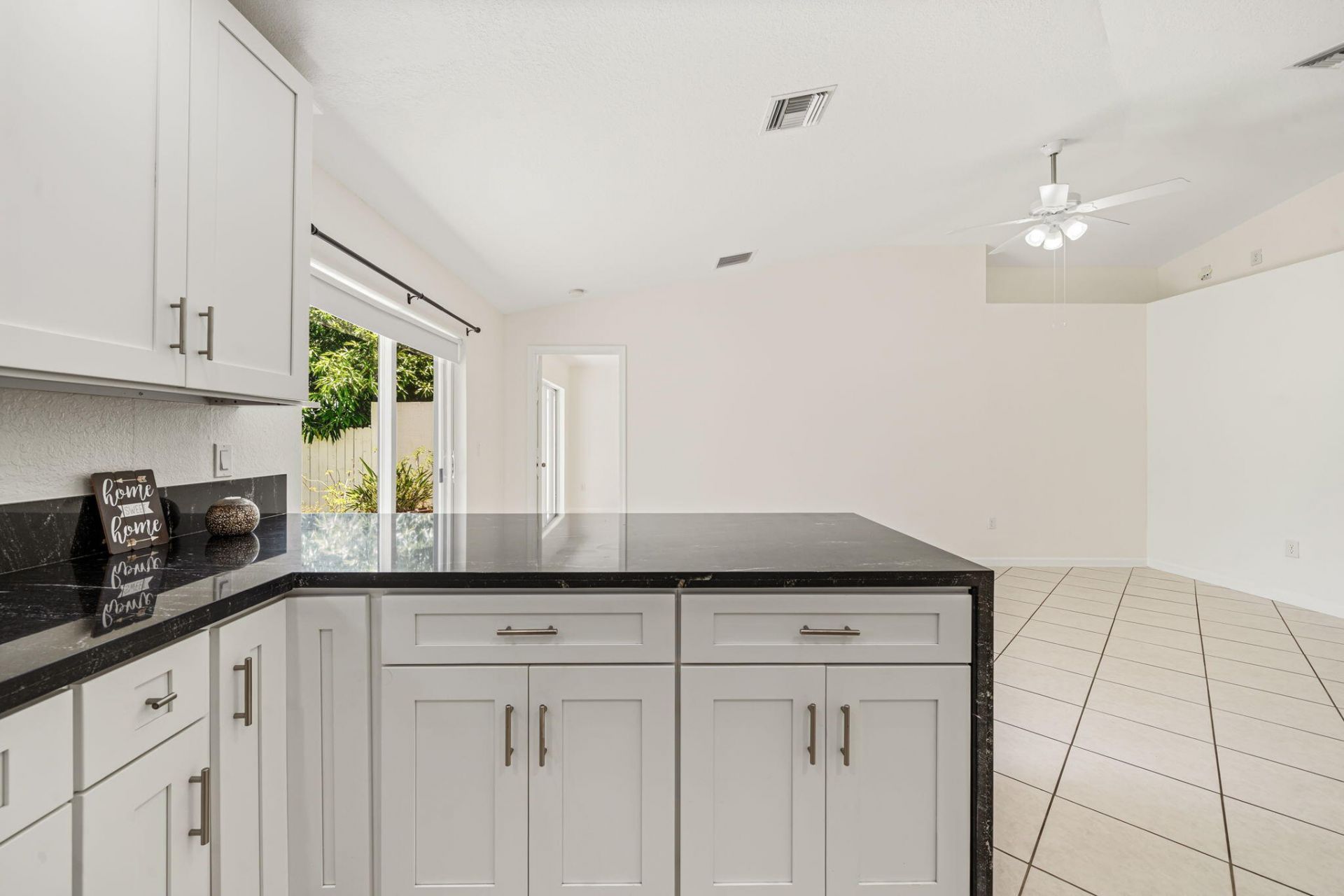 6196 Azalea Circle, West Palm Beach, FL 33415 Photo