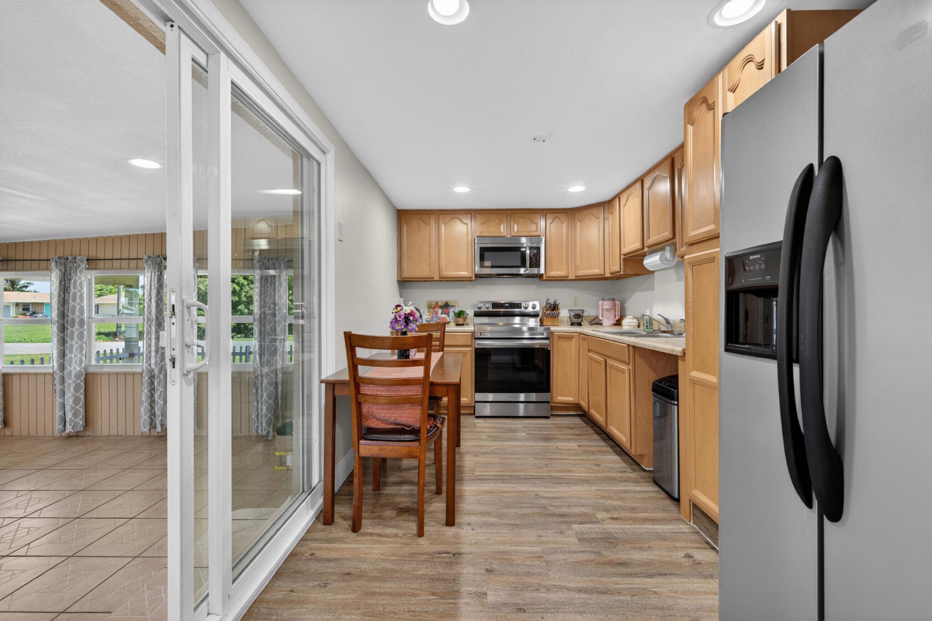 410 SE 4th Avenue, South Bay, FL 33493 Photo