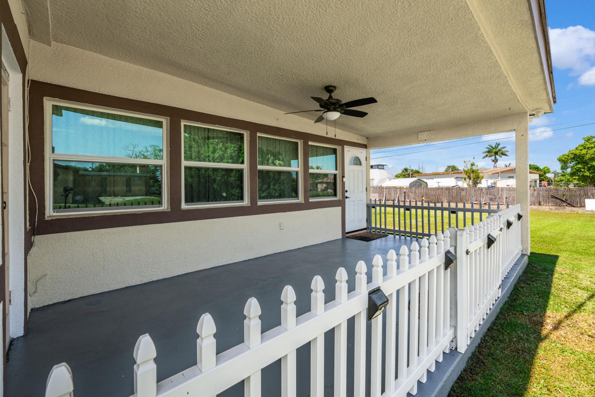 410 SE 4th Avenue, South Bay, FL 33493 Photo