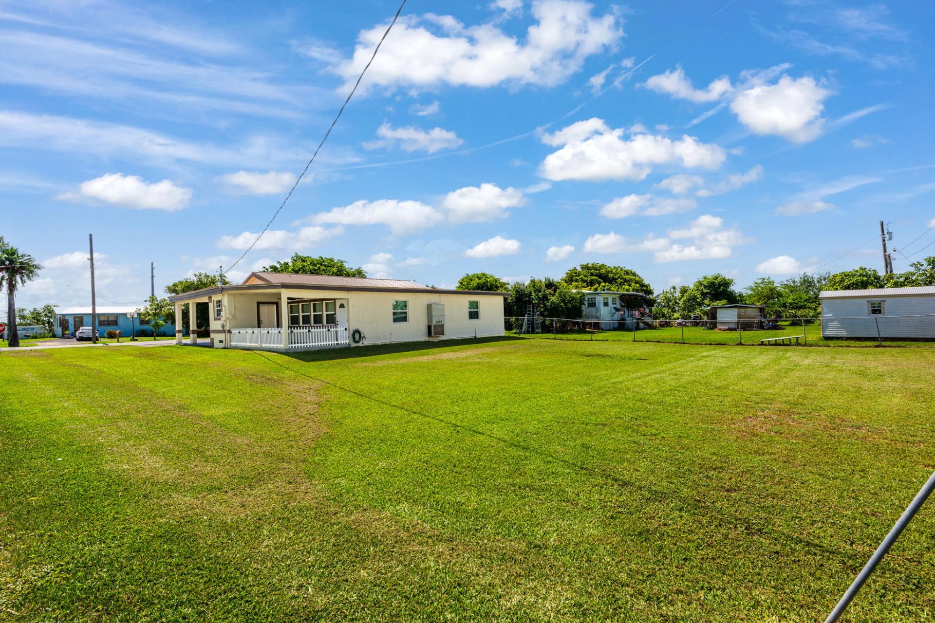 410 SE 4th Avenue, South Bay, FL 33493 Photo